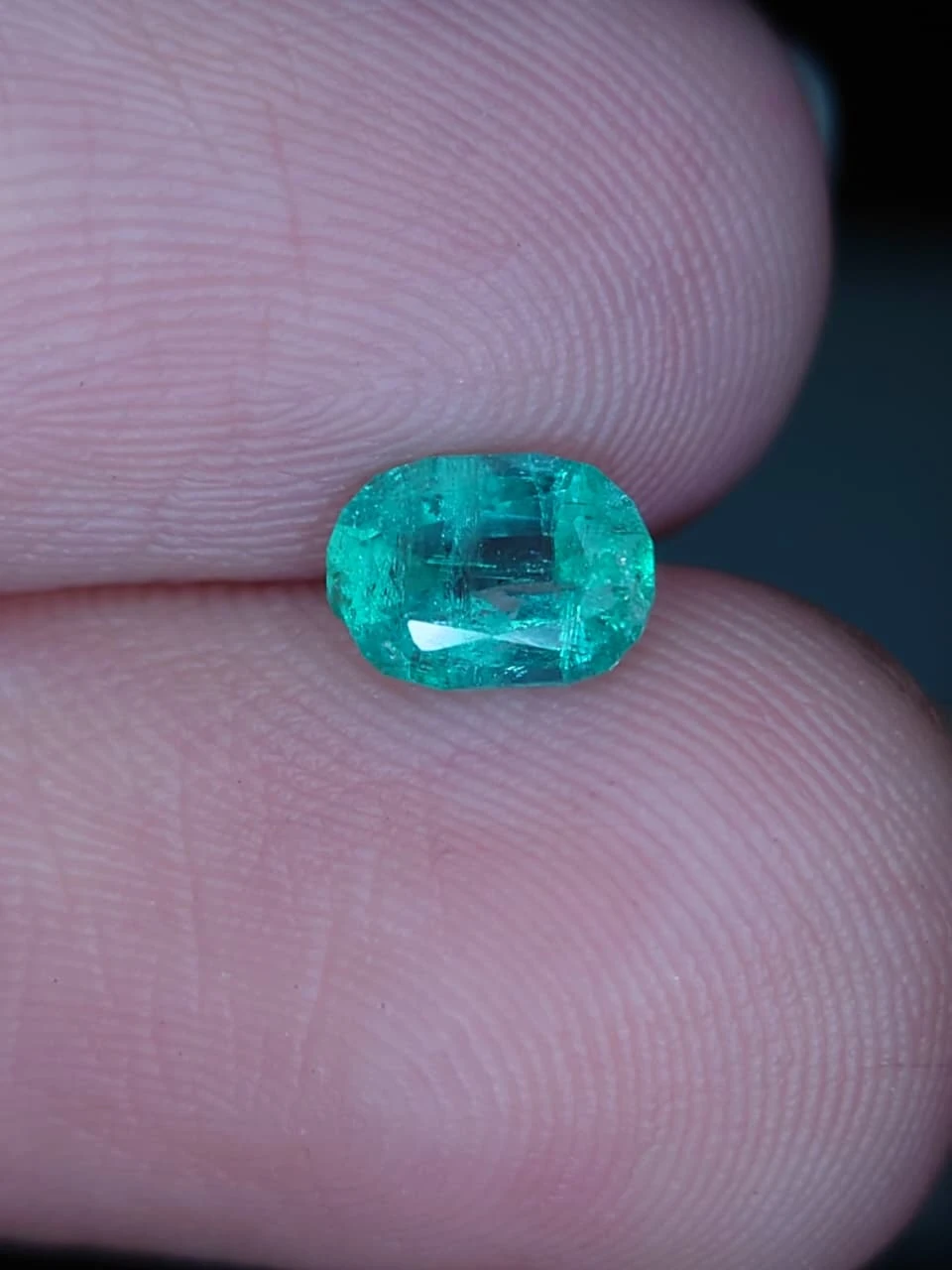 0.6ct Natural Oval Faceted Panjsher Emerald from Afghanistan — view 4